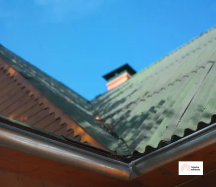 Montar Tejado con Panel Sándwich en Marbella